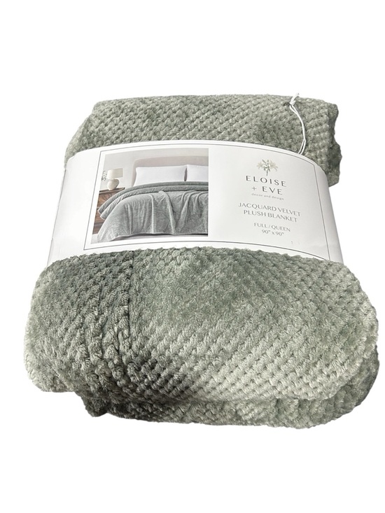 Eloise + Eve Other - ELOISE + Eve Plush Jacquard Velvet Blanket - Sage Green